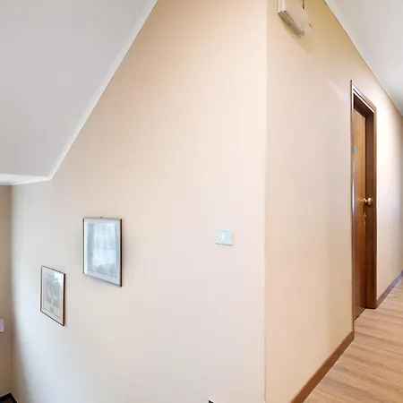 Bilocale 22 *